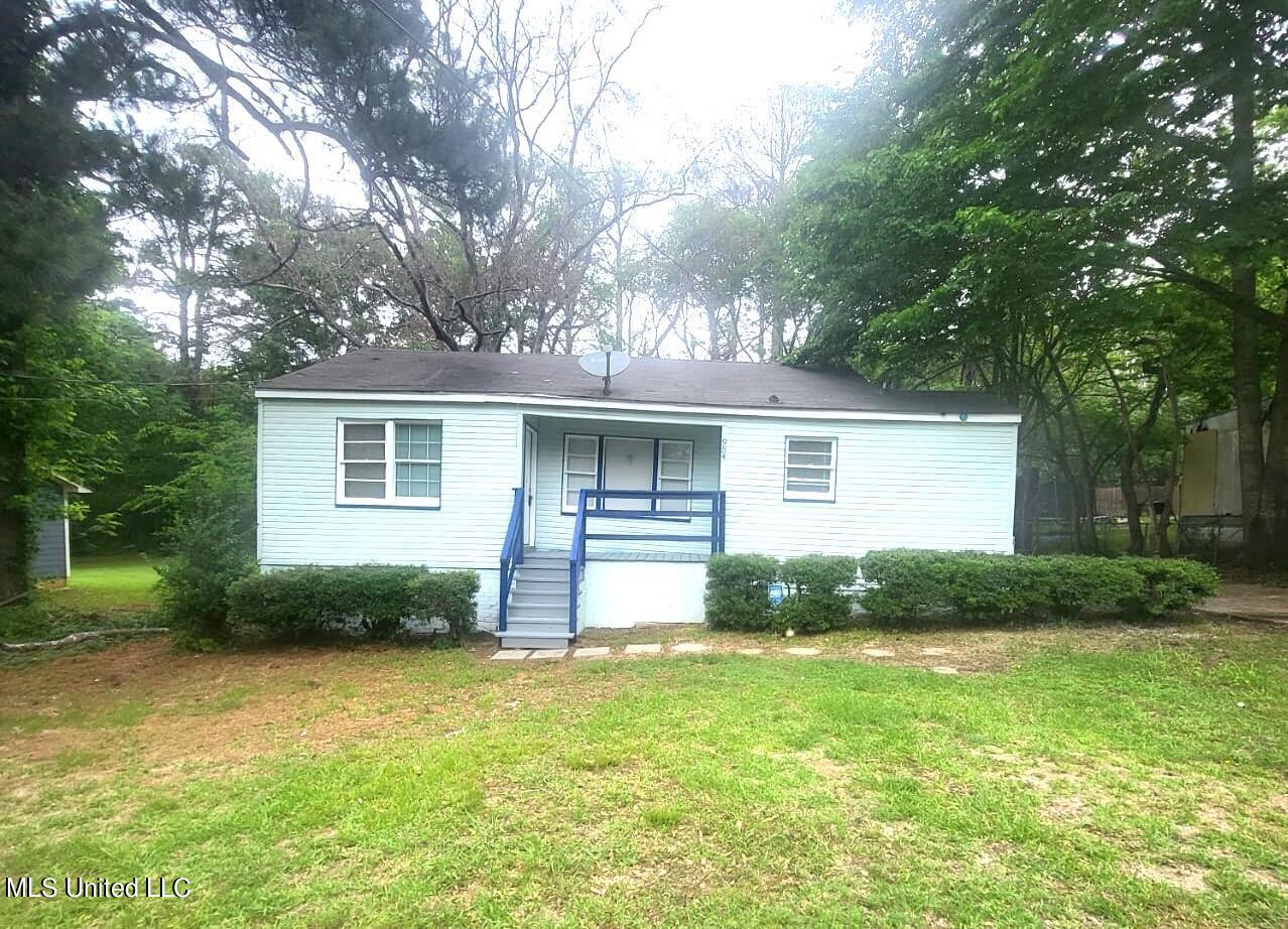 954 Winn Street Property Photo
