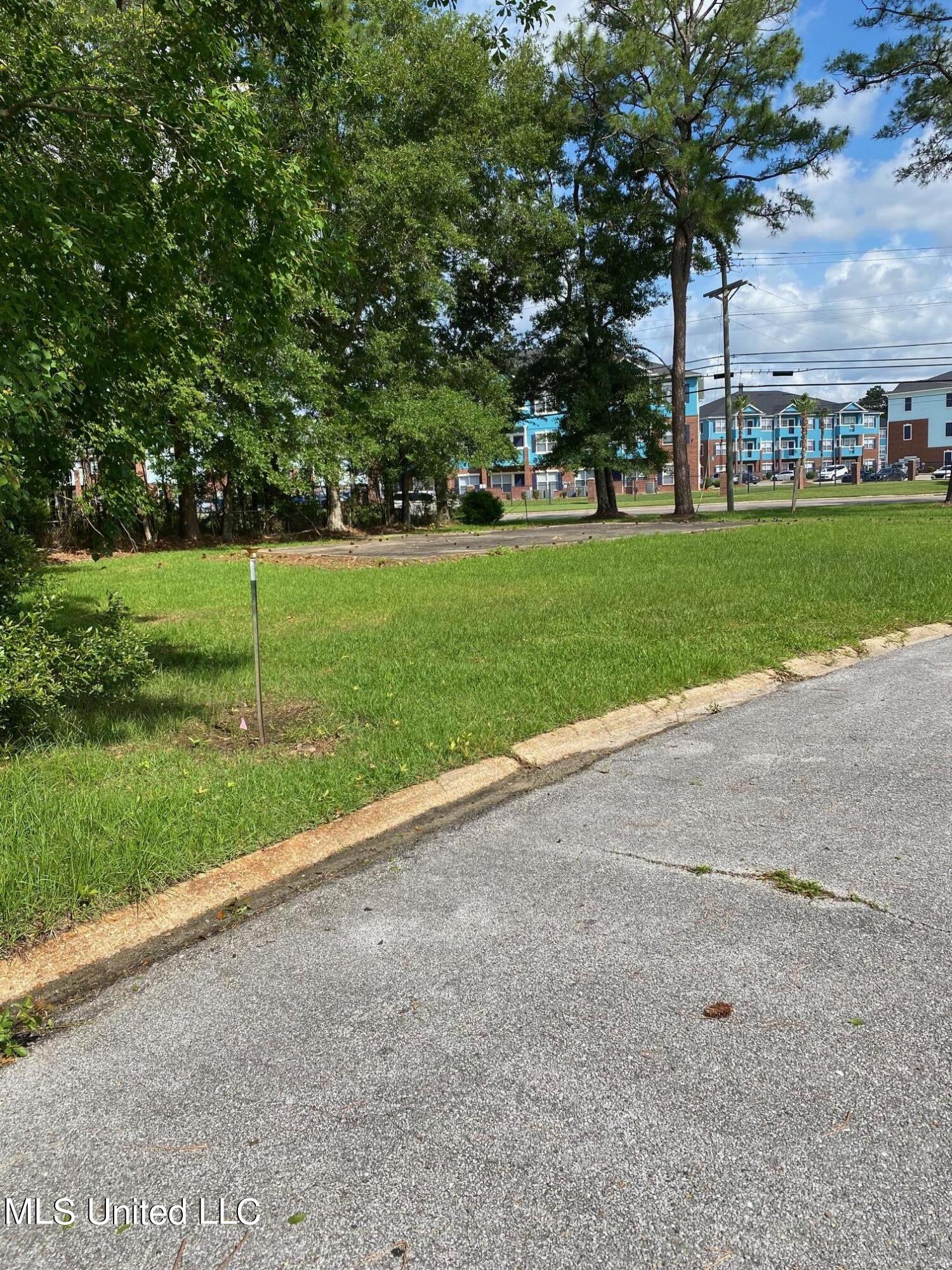 16005 Lemoyne Boulevard Property Photo 1