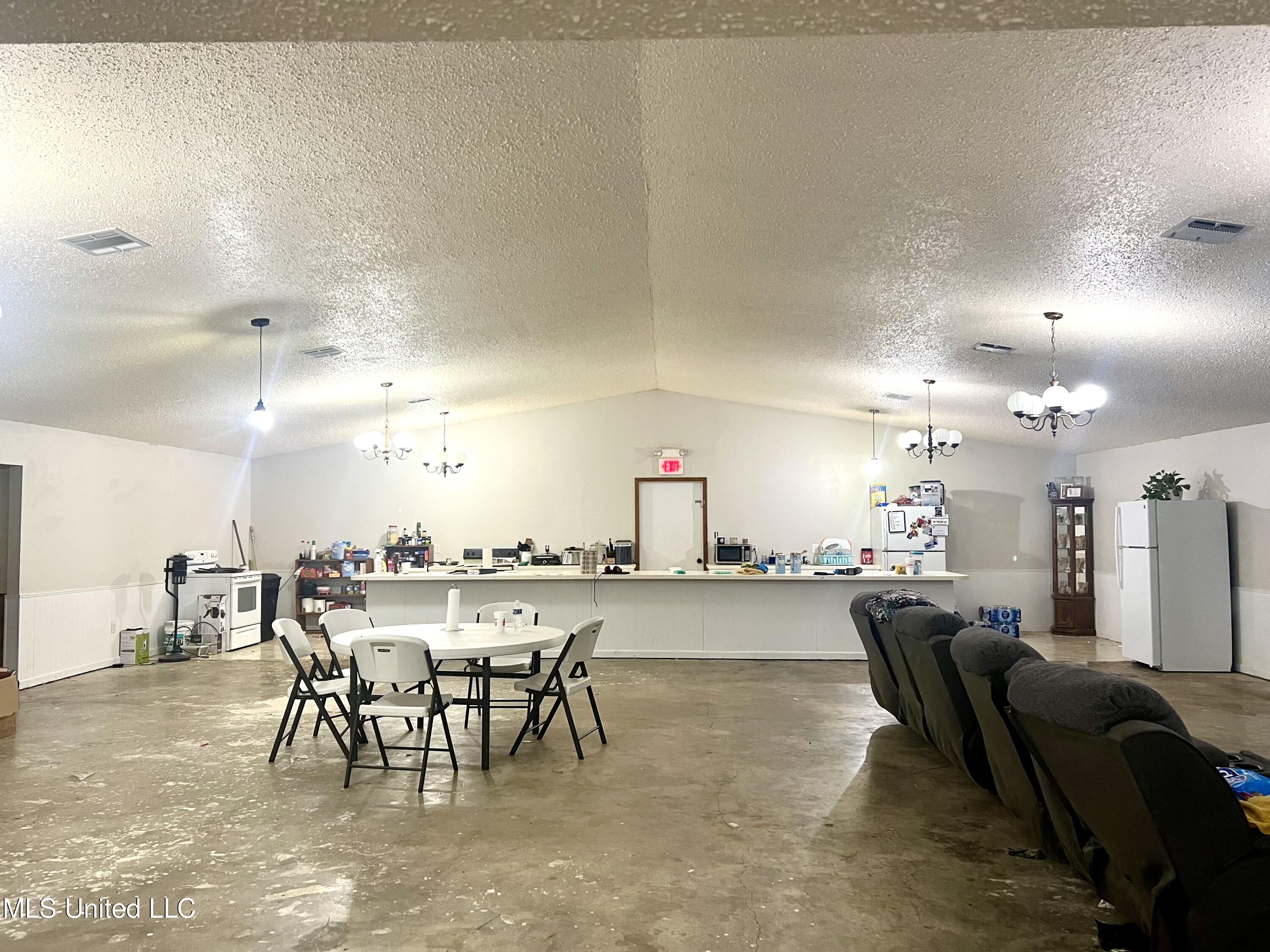 4450 Highway 84 W Property Photo 5