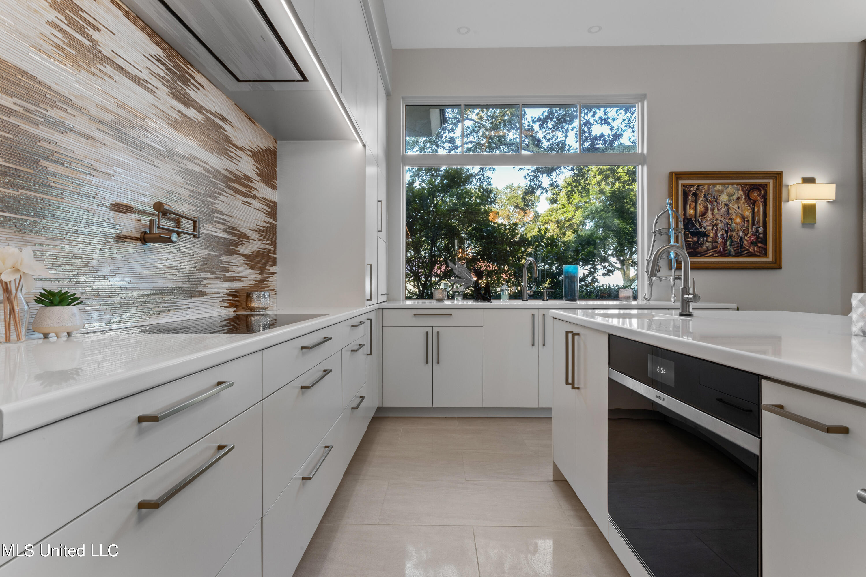 922 E Beach Boulevard Property Photo 27