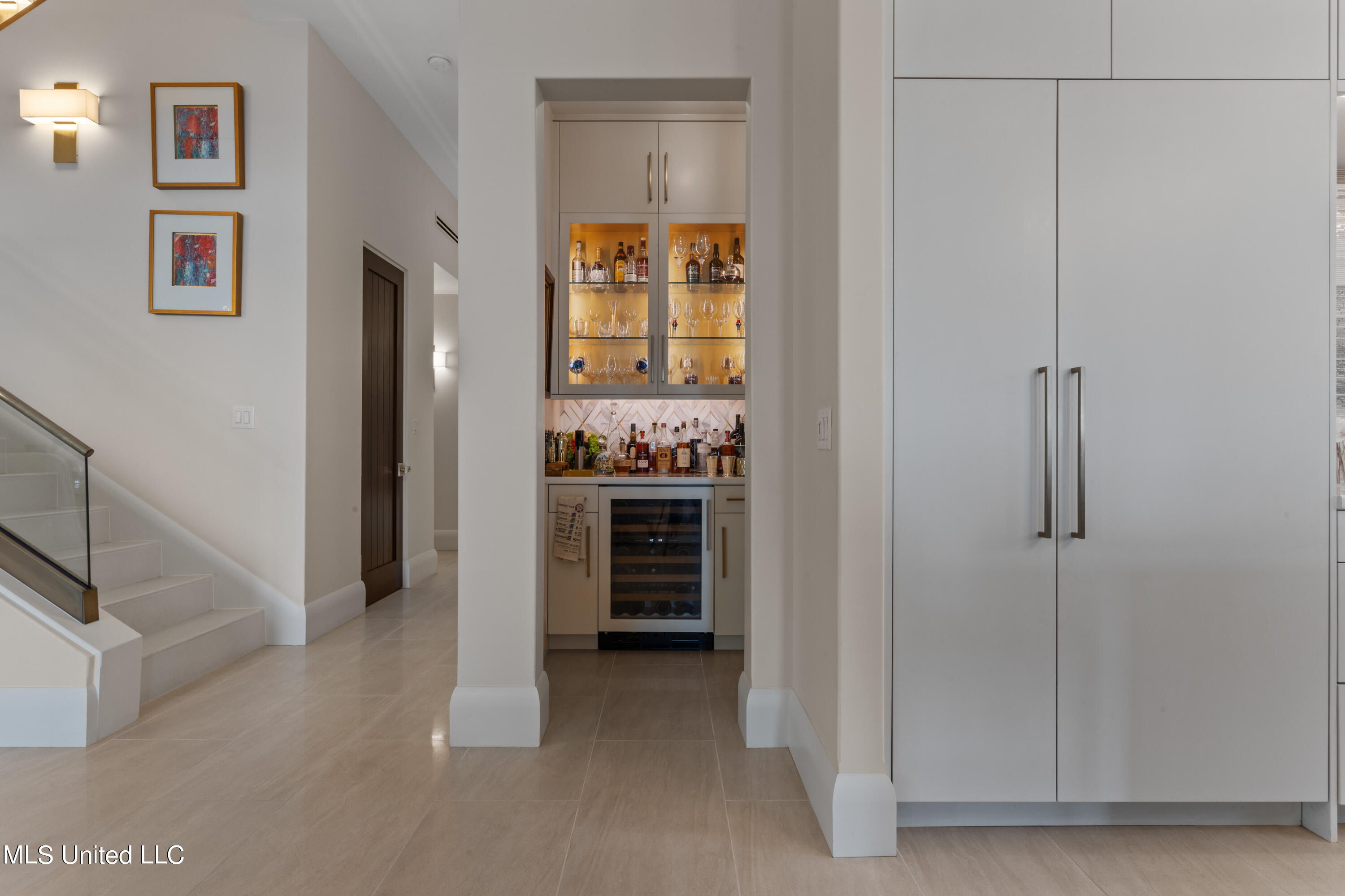 922 E Beach Boulevard Property Photo 35