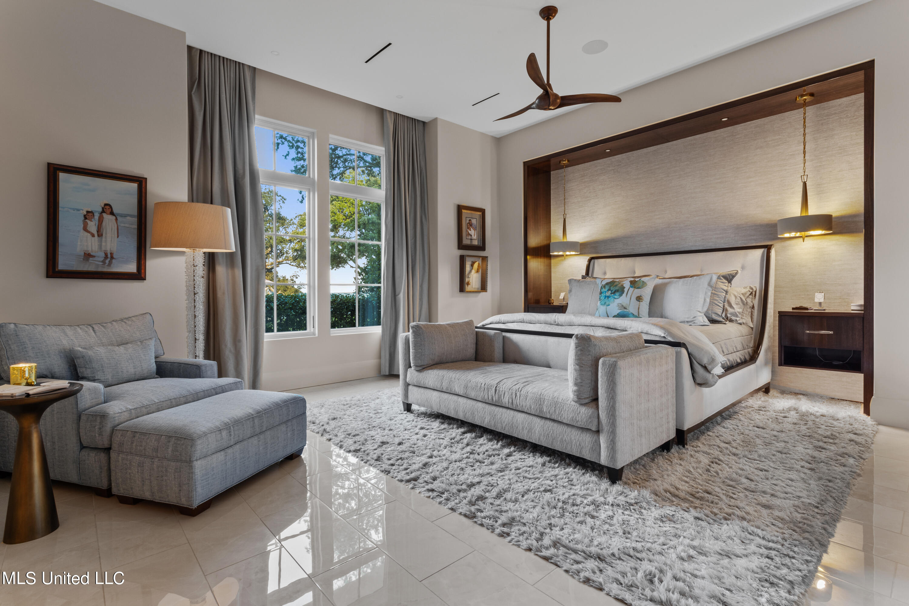 922 E Beach Boulevard Property Photo 46