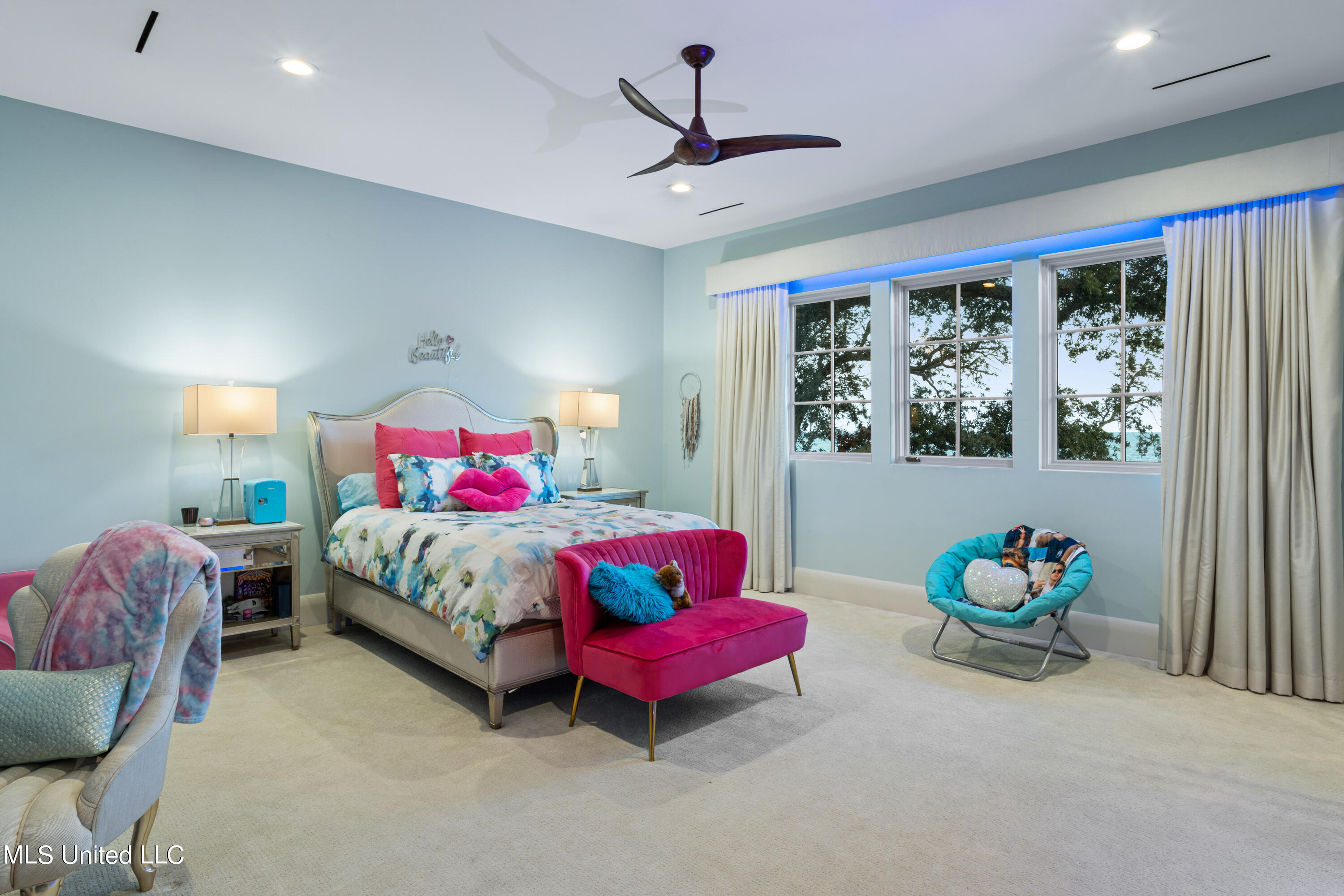 922 E Beach Boulevard Property Photo 73