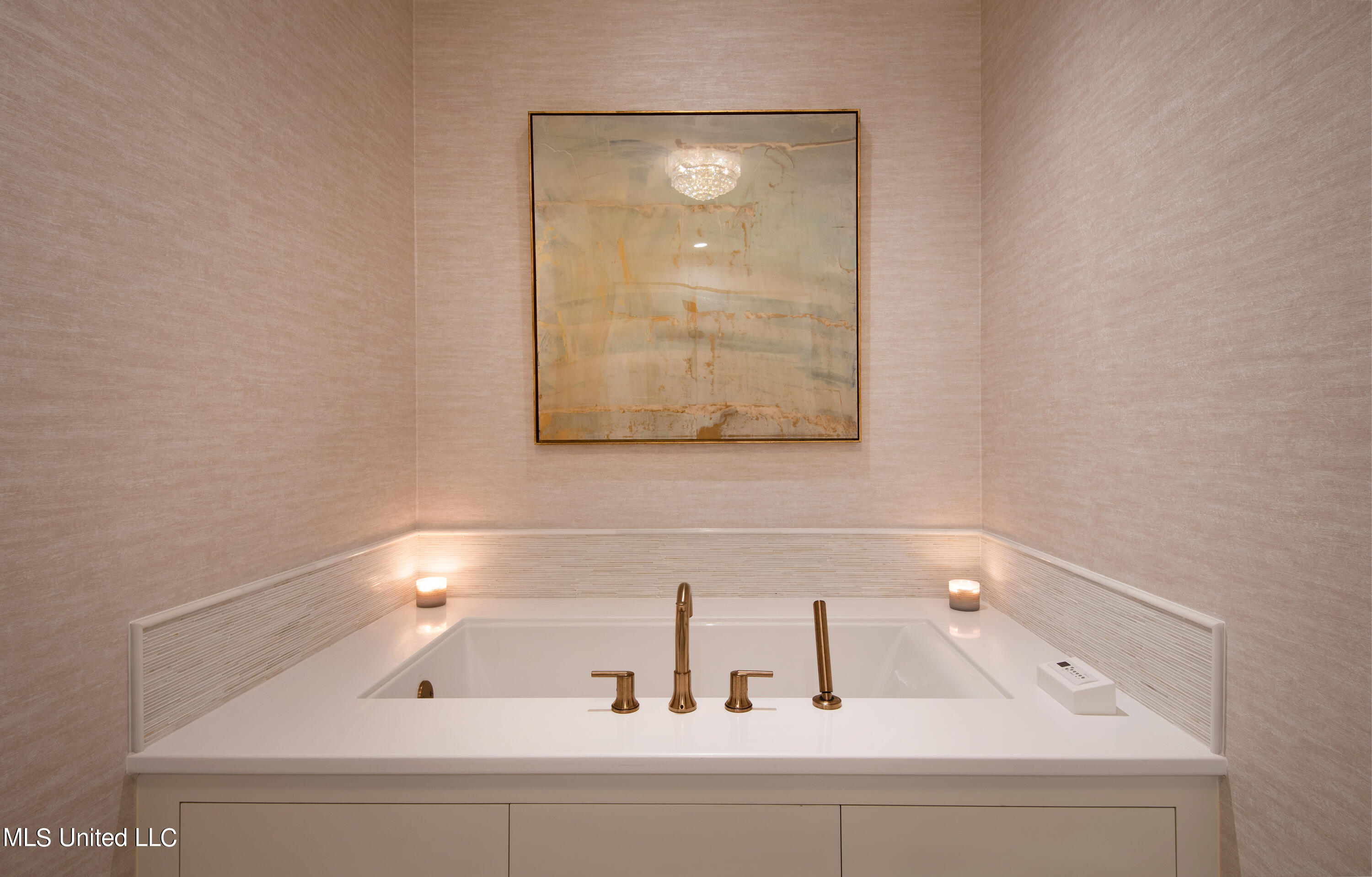 922 E Beach Boulevard Property Photo 78