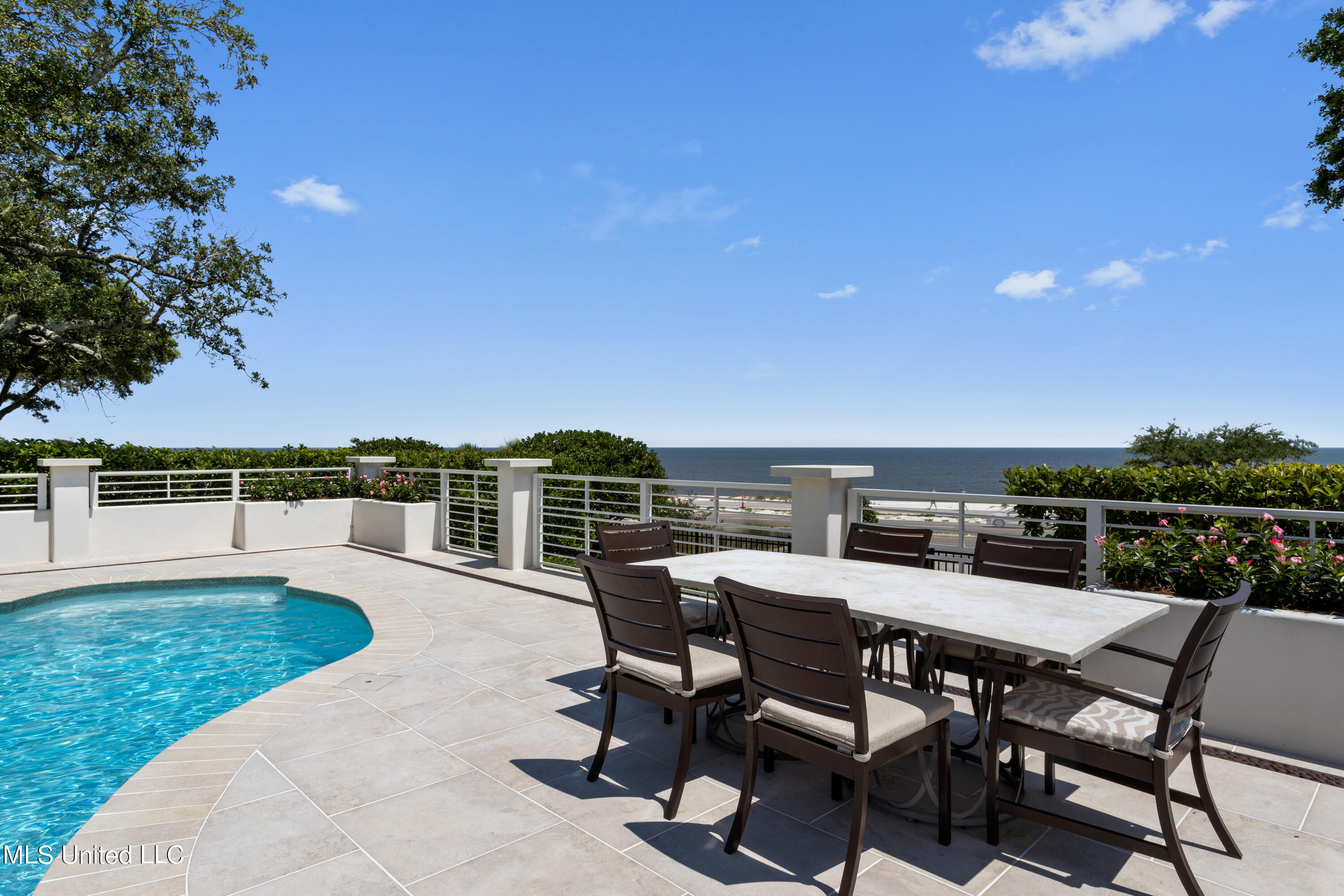 922 E Beach Boulevard Property Photo 97