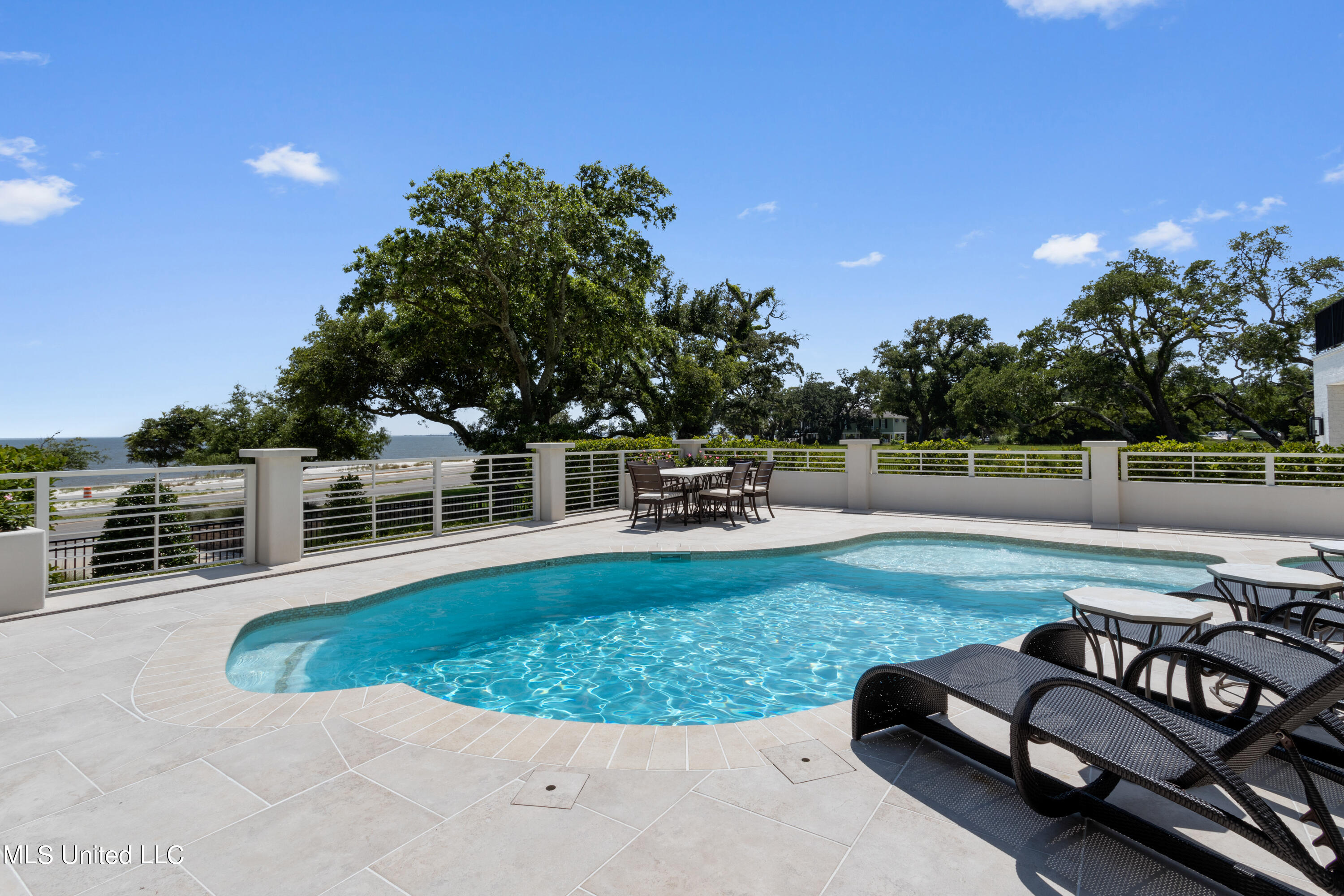 922 E Beach Boulevard Property Photo 105