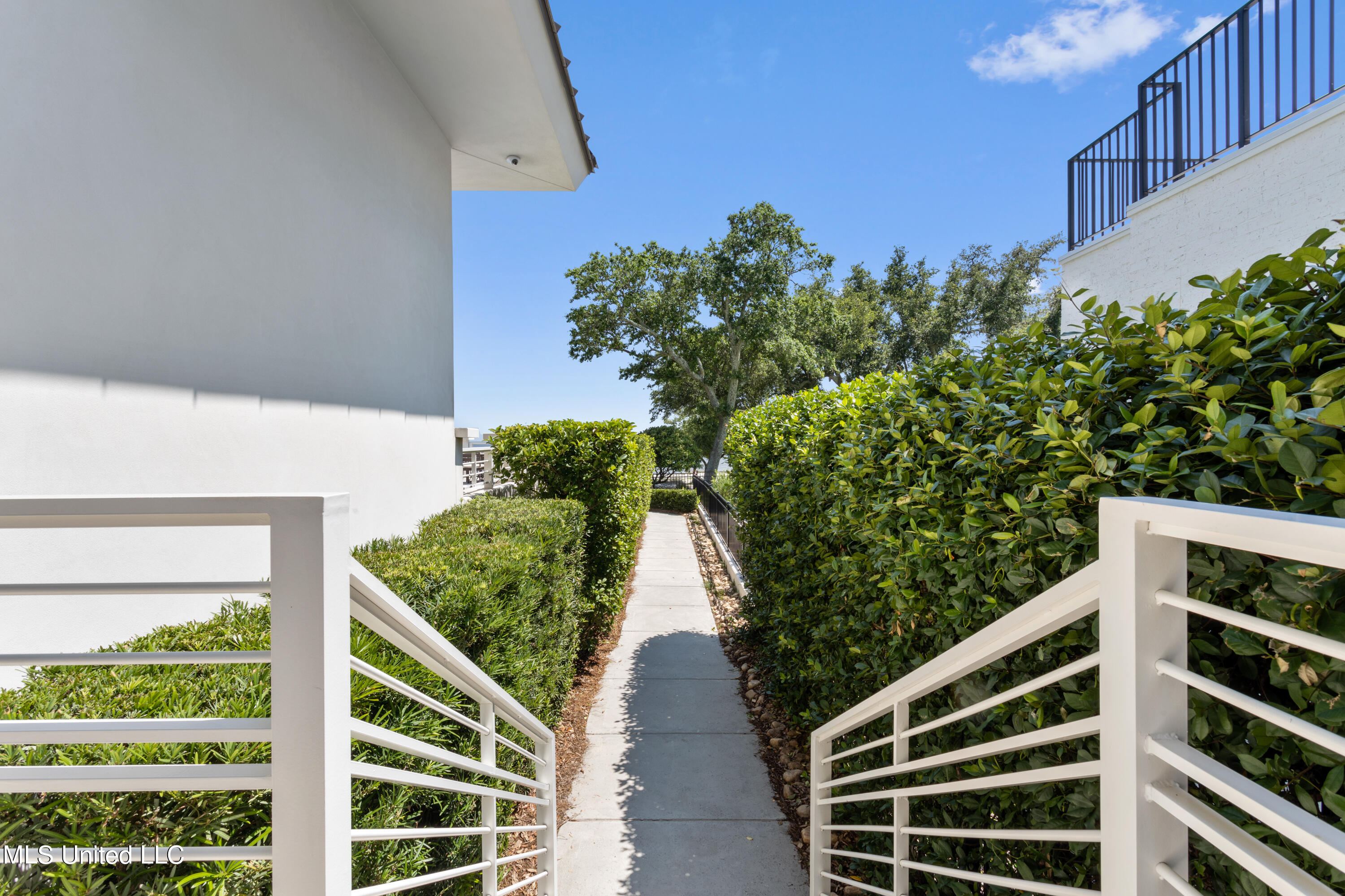 922 E Beach Boulevard Property Photo 110