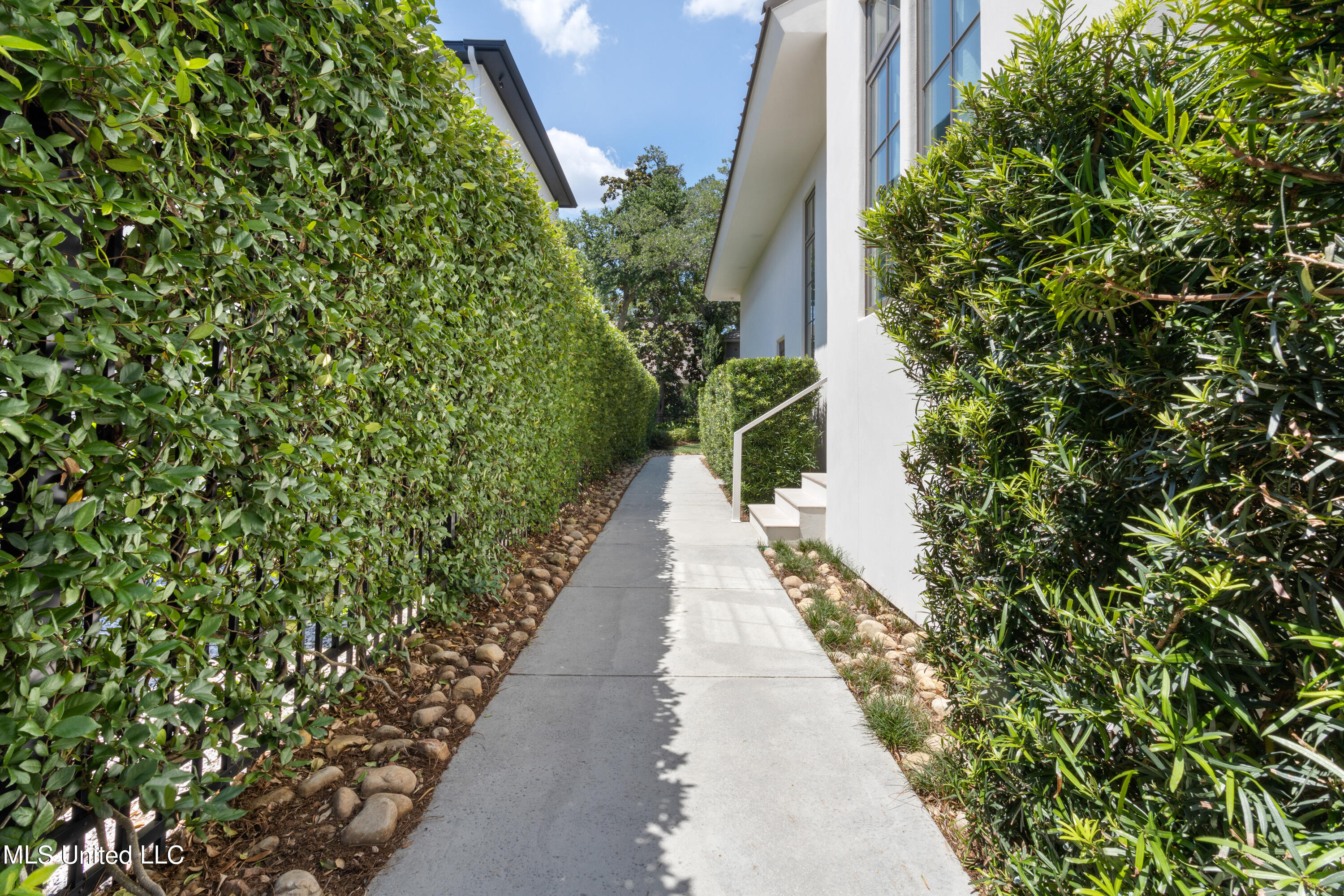 922 E Beach Boulevard Property Photo 116