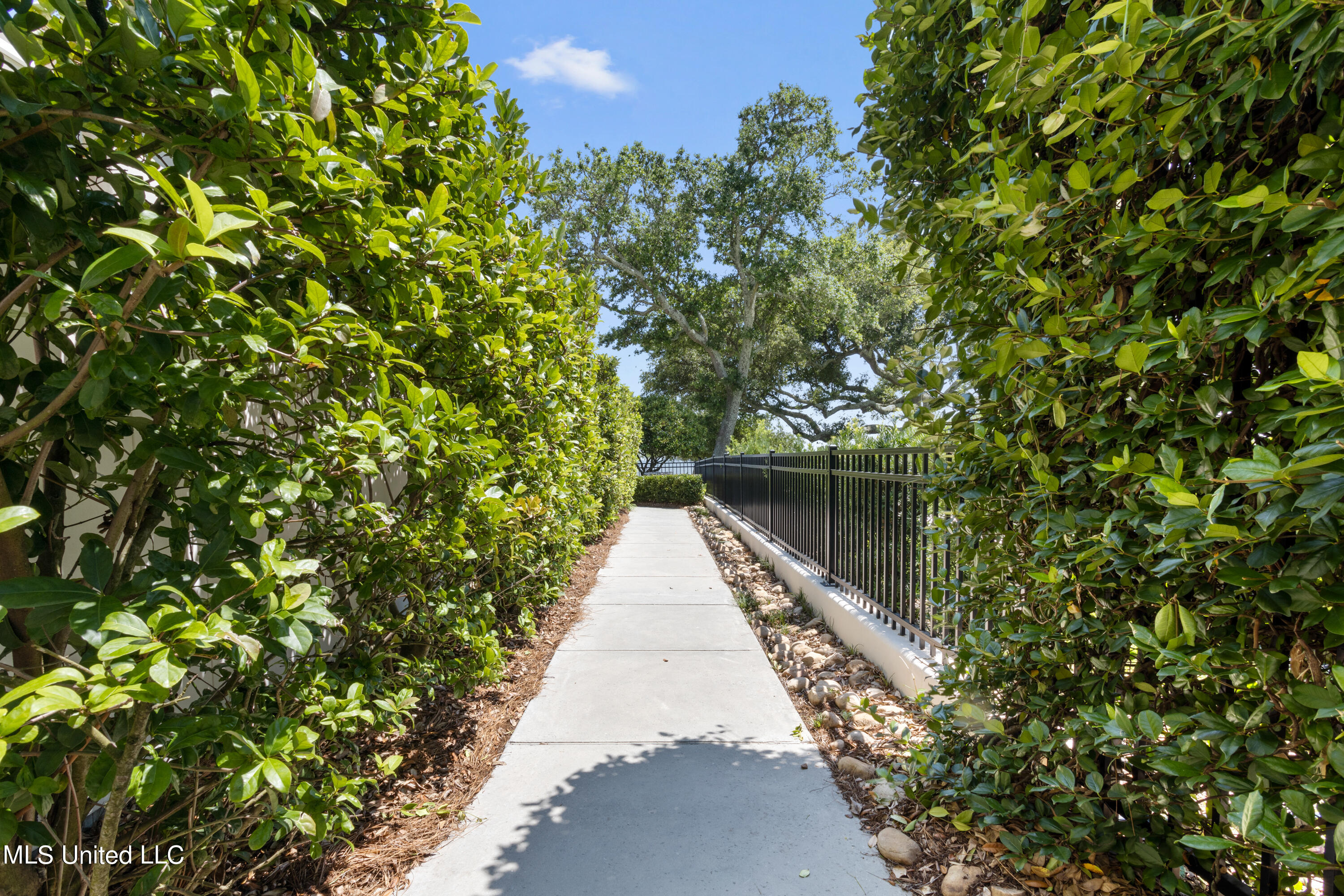 922 E Beach Boulevard Property Photo 117