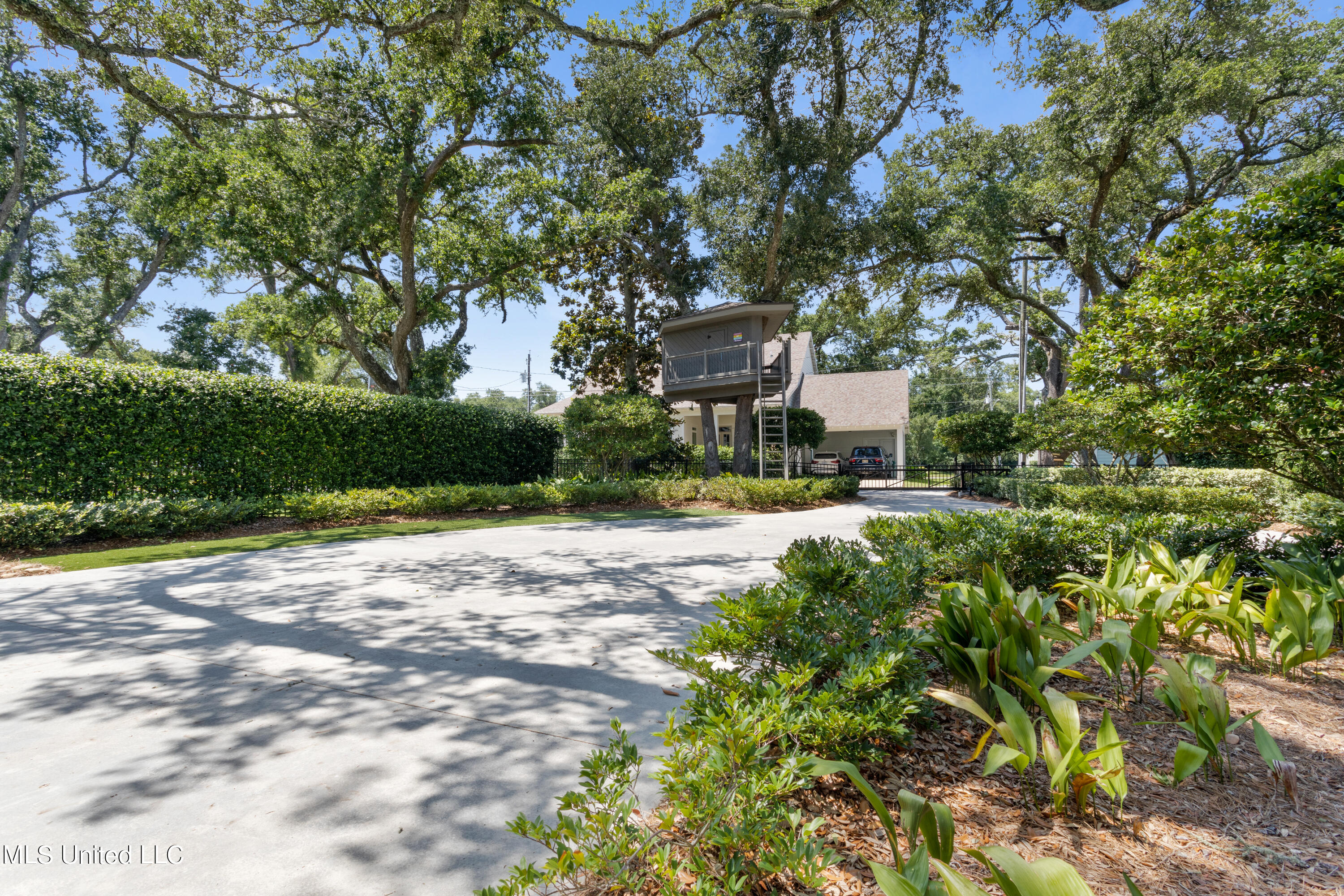 922 E Beach Boulevard Property Photo 121