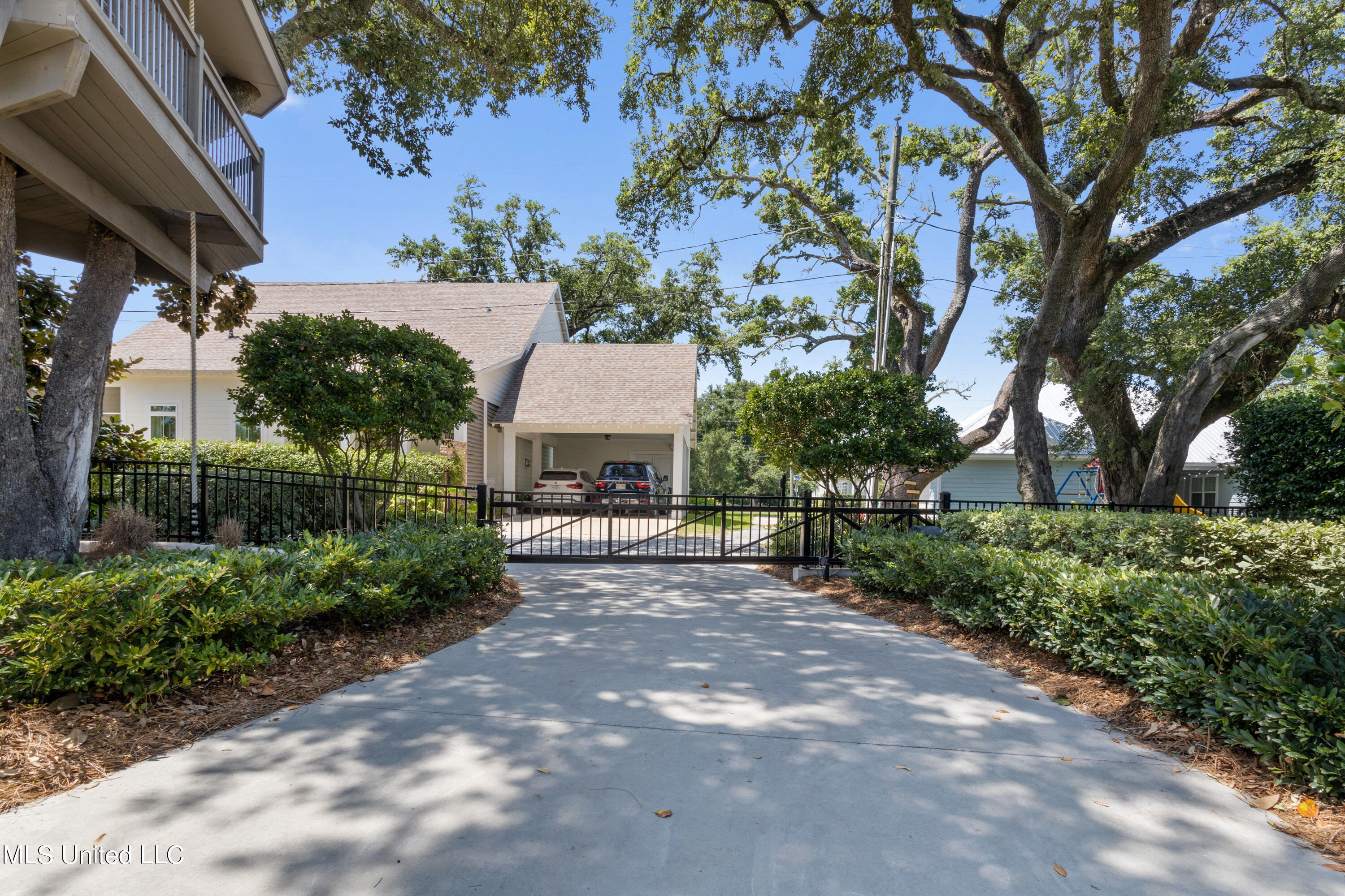 922 E Beach Boulevard Property Photo 123