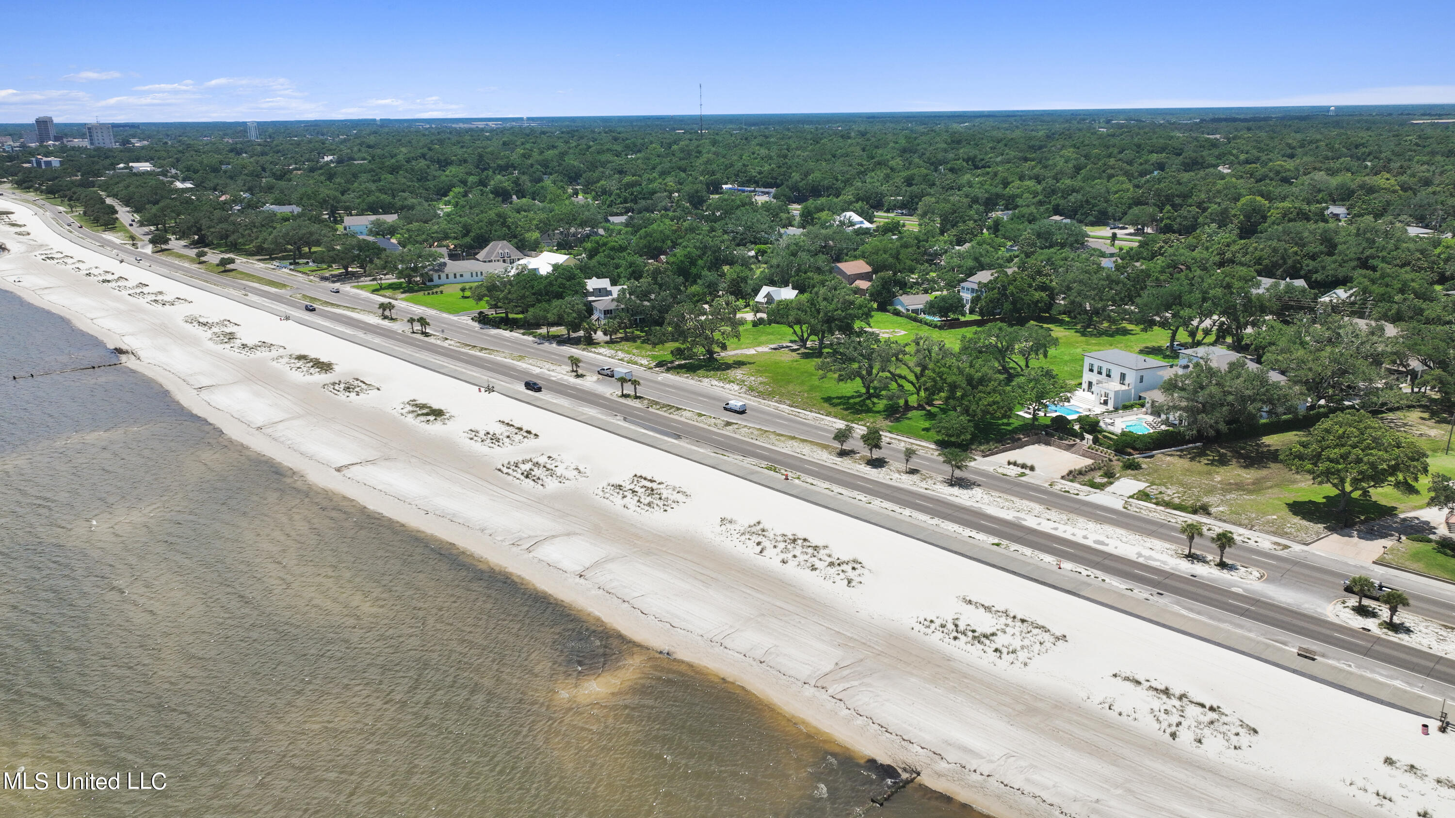 922 E Beach Boulevard Property Photo 130