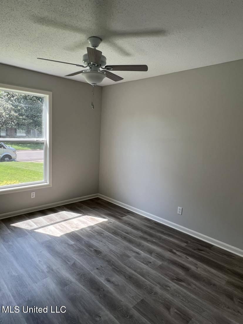 8376 Cedarcrest Drive Property Photo 8