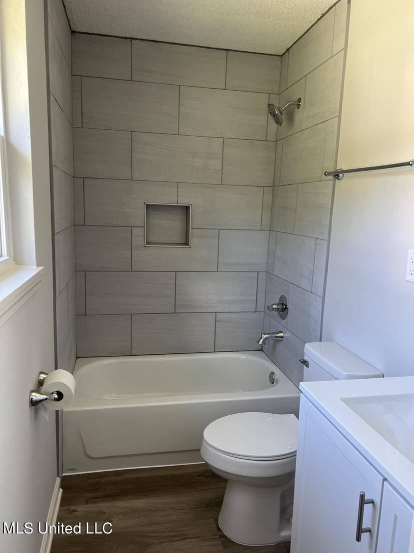 8376 Cedarcrest Drive Property Photo 10