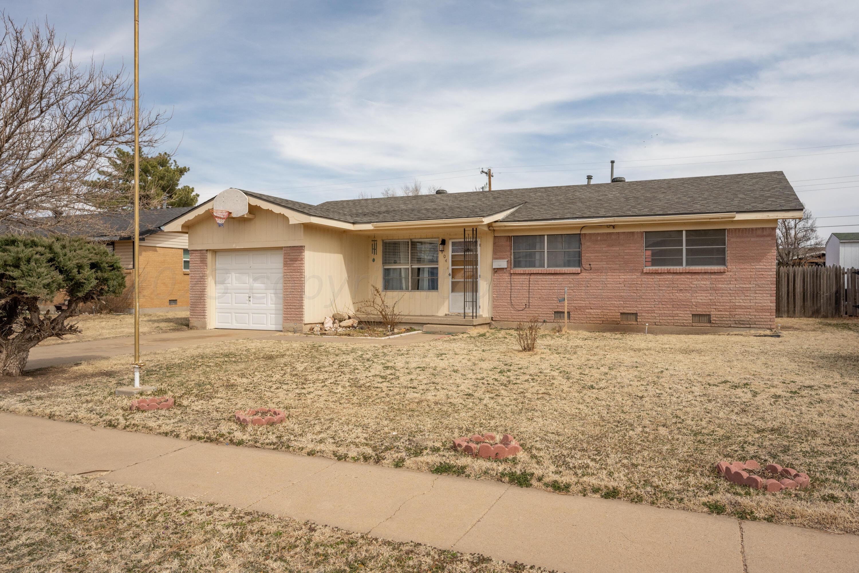 1904 N Christy Street Property Photo 1
