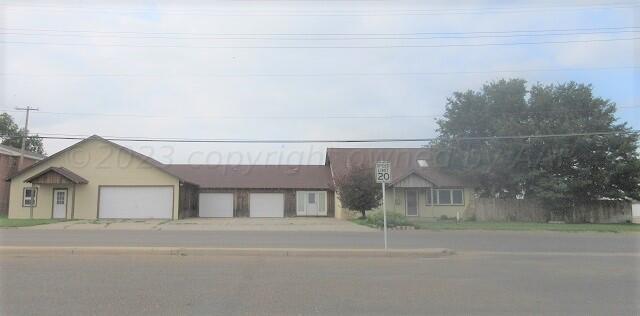 618 E 14th Street Property Photo 1