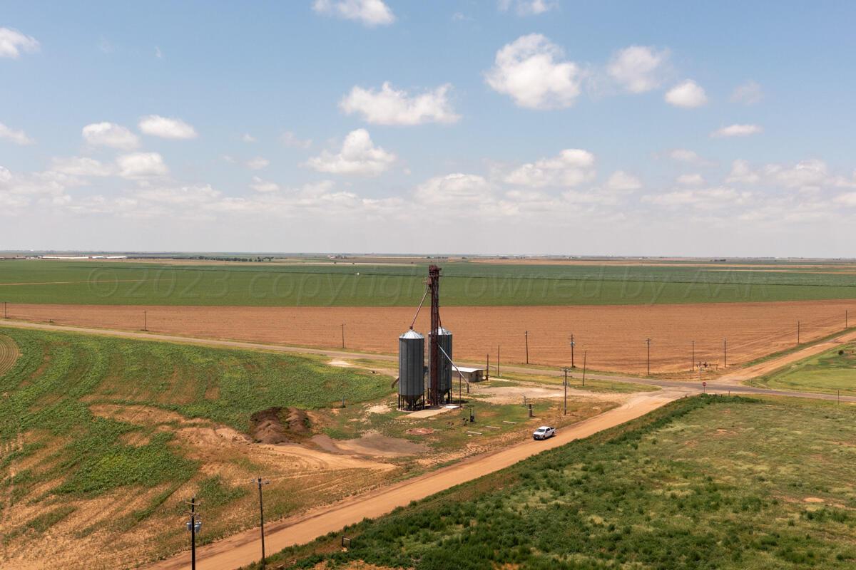 Lakeview Grain Facility Property Photo