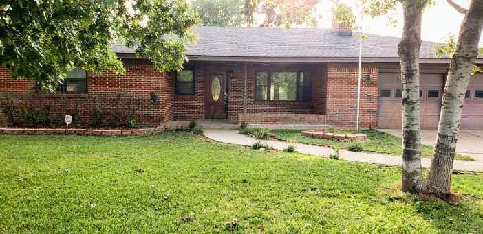 402 Mills Avenue Property Photo 1