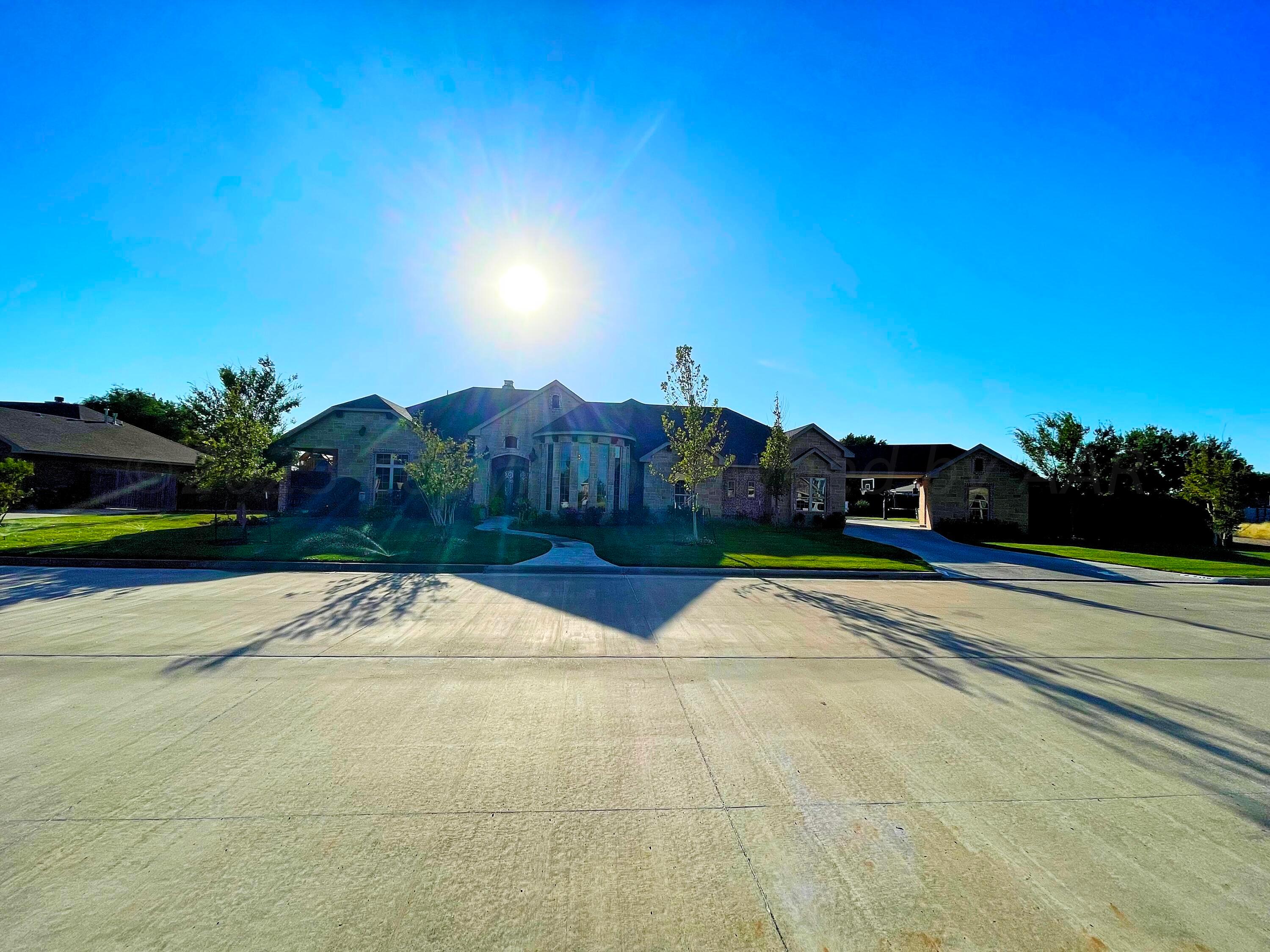 2110 Sequoia Street Property Photo 1
