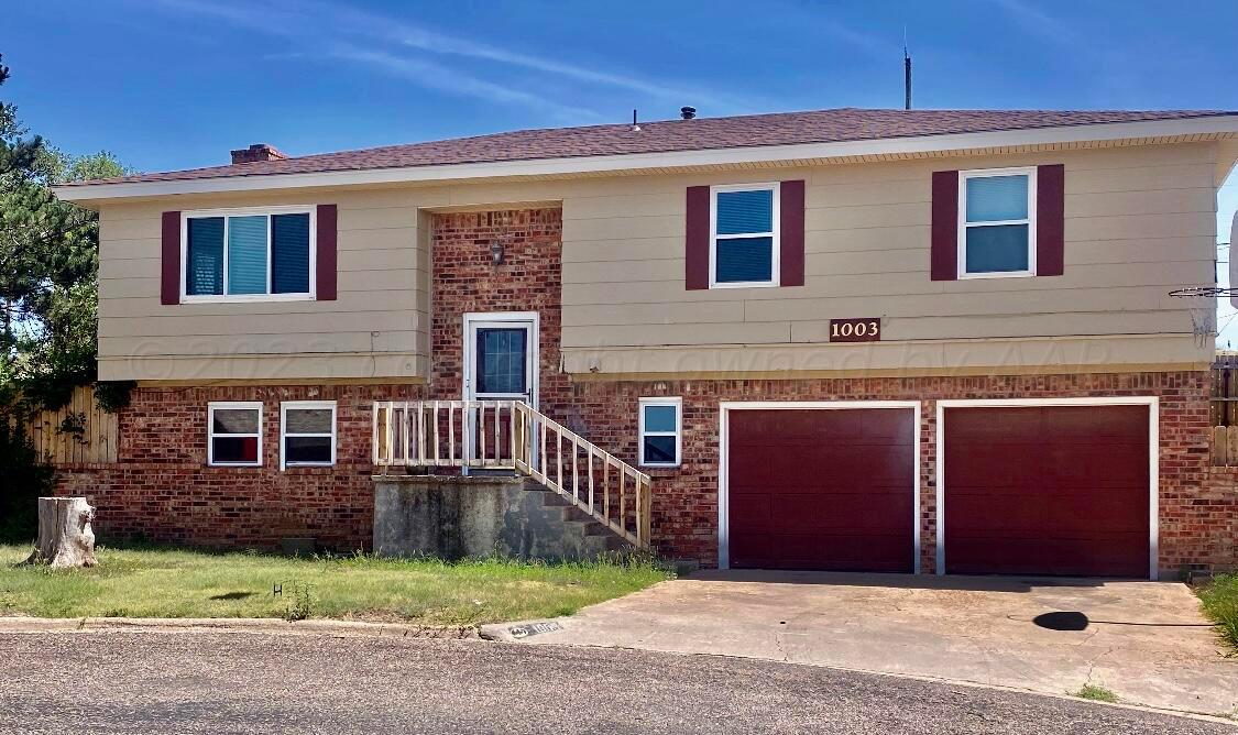 1003 Dillard Street Property Photo 1