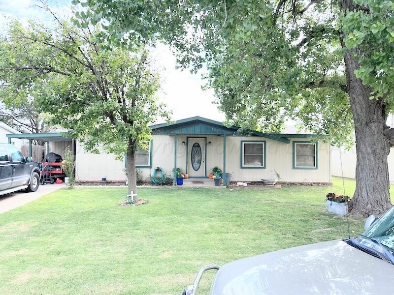 1905 S Baylor Street Property Photo 1