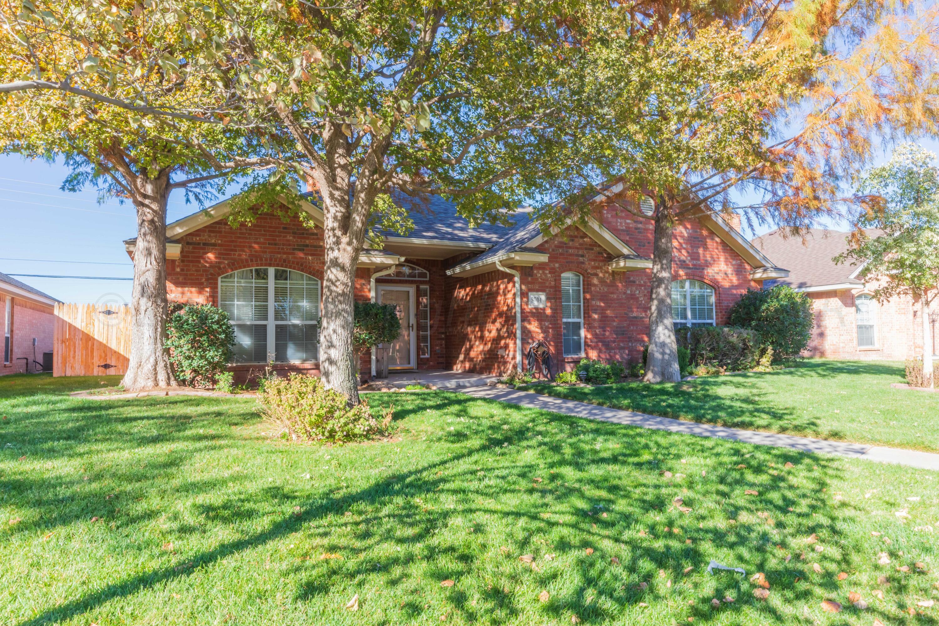 5704 Nicholas Drive Property Photo 3