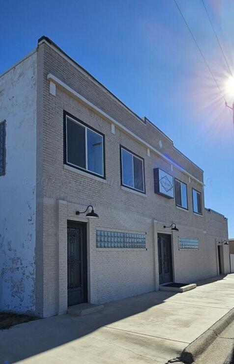715 S Main Street Property Photo