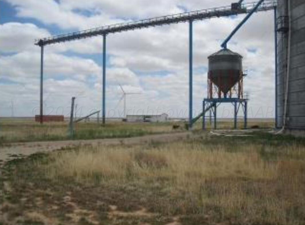 Grady Grain Facility Property Photo 1