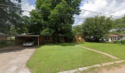 812 W Brazos St Property Photo 1