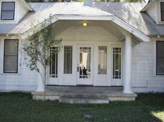 309 34th St Property Photo 1