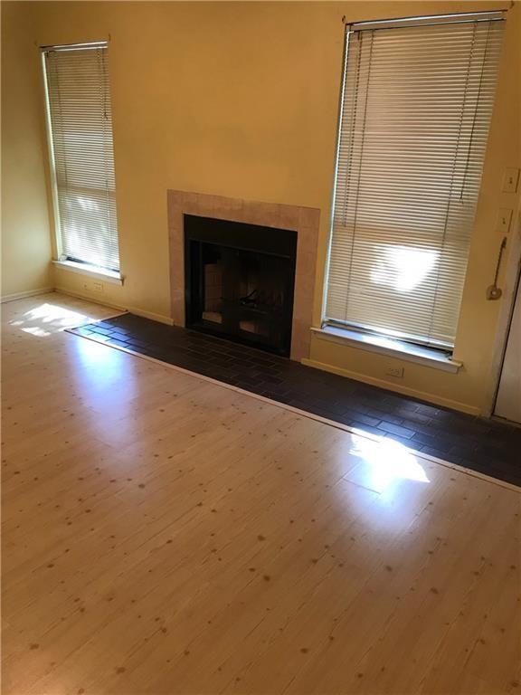 612 Park Pl 203 Property Photo 4