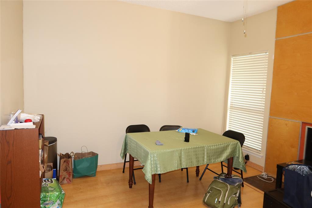 612 Park Pl 203 Property Photo 6
