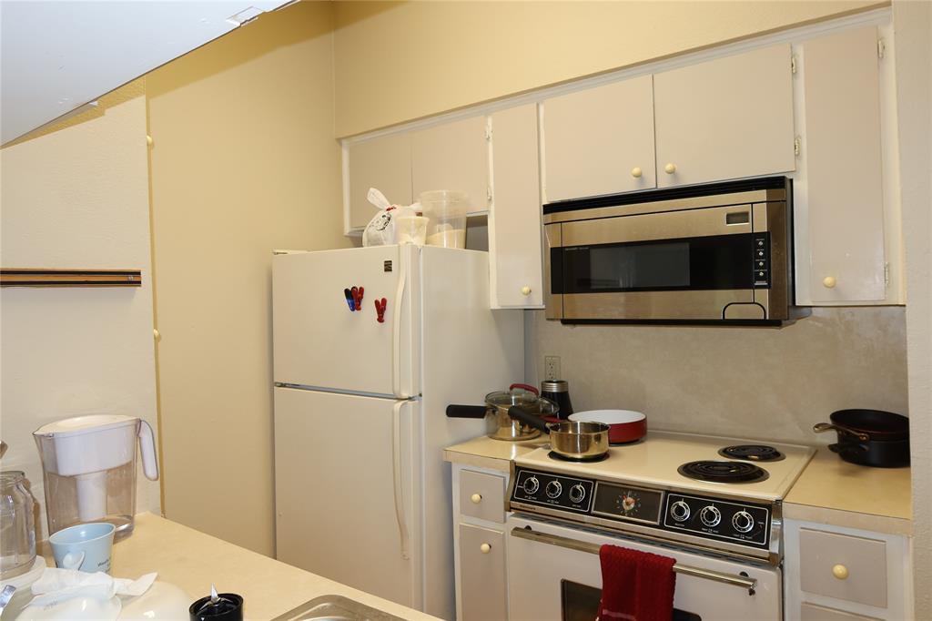 612 Park Pl 203 Property Photo 10