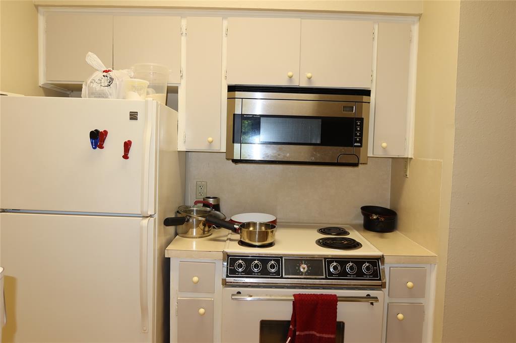 612 Park Pl 203 Property Photo 11