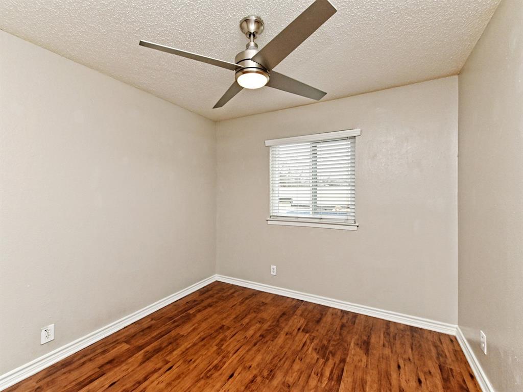 2401 Manor Rd 120 Property Photo 13