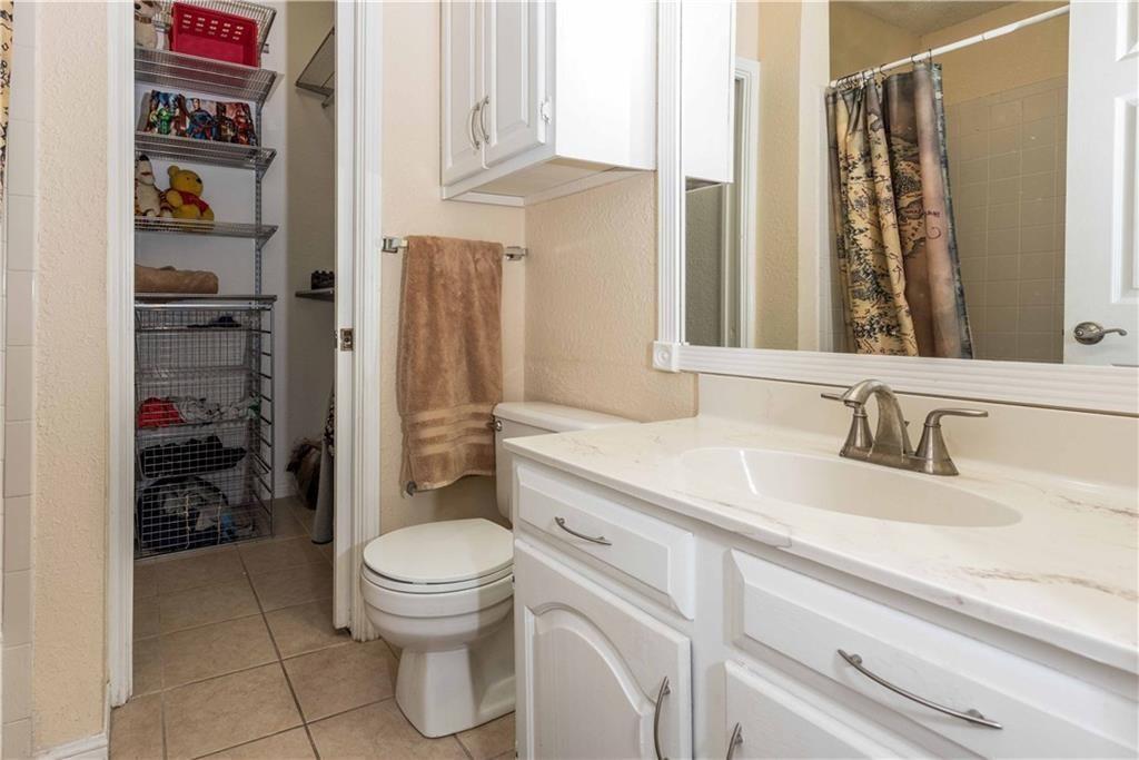 1910 Robbins Pl 210 Property Photo 11
