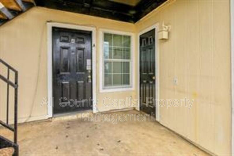 8418 Riverstone Dr D Property Photo 2