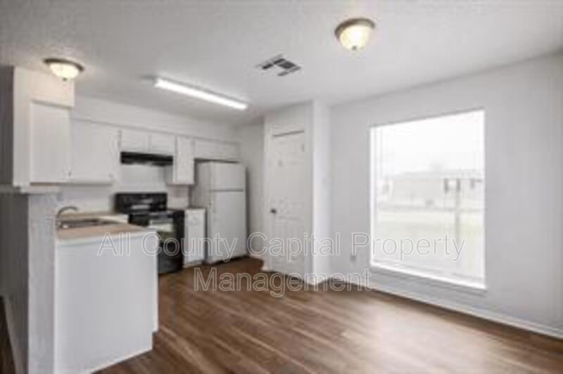 8418 Riverstone Dr D Property Photo 6