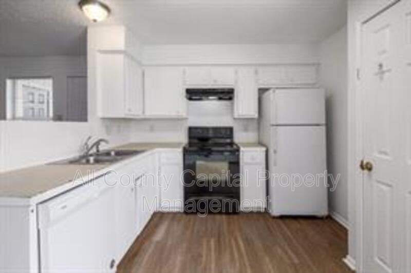 8418 Riverstone Dr D Property Photo 7