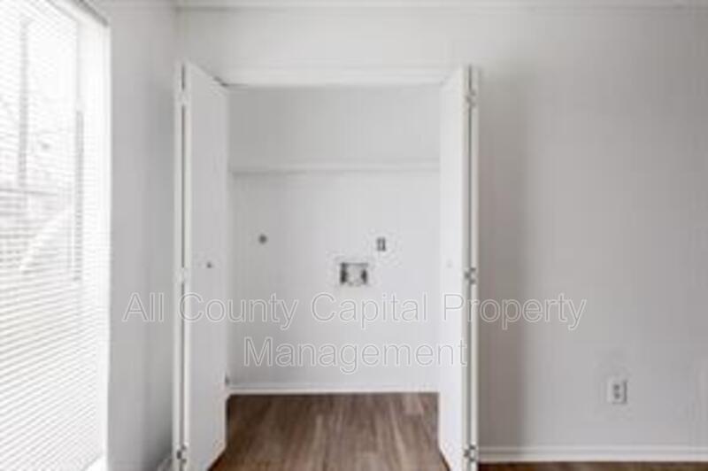 8418 Riverstone Dr D Property Photo 10