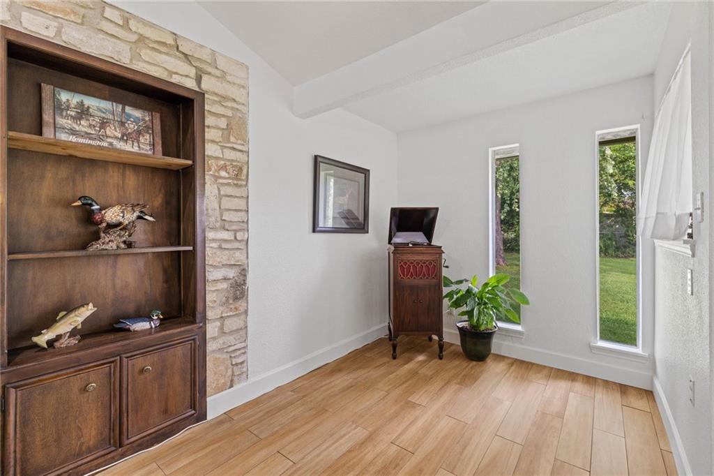 1401 Deer Run St Property Photo 12