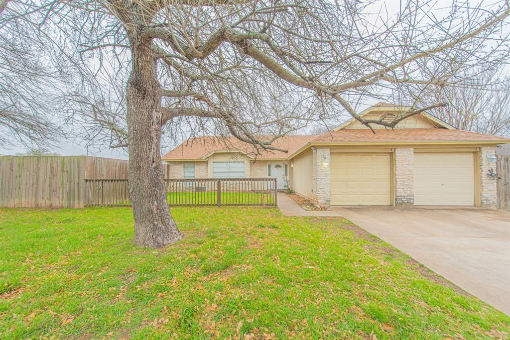 2001 Pipers Field Dr #a Property Photo 1
