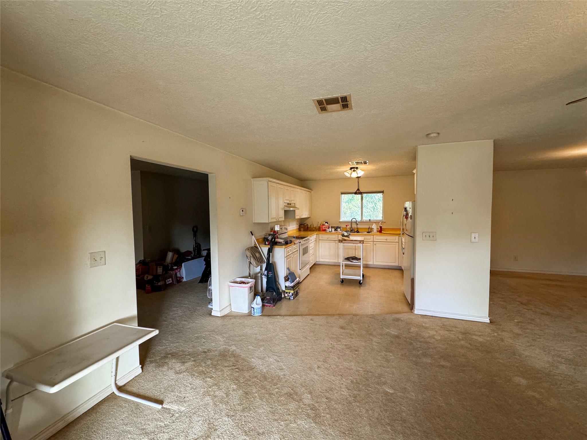 21 Anderson Ln Property Photo 5