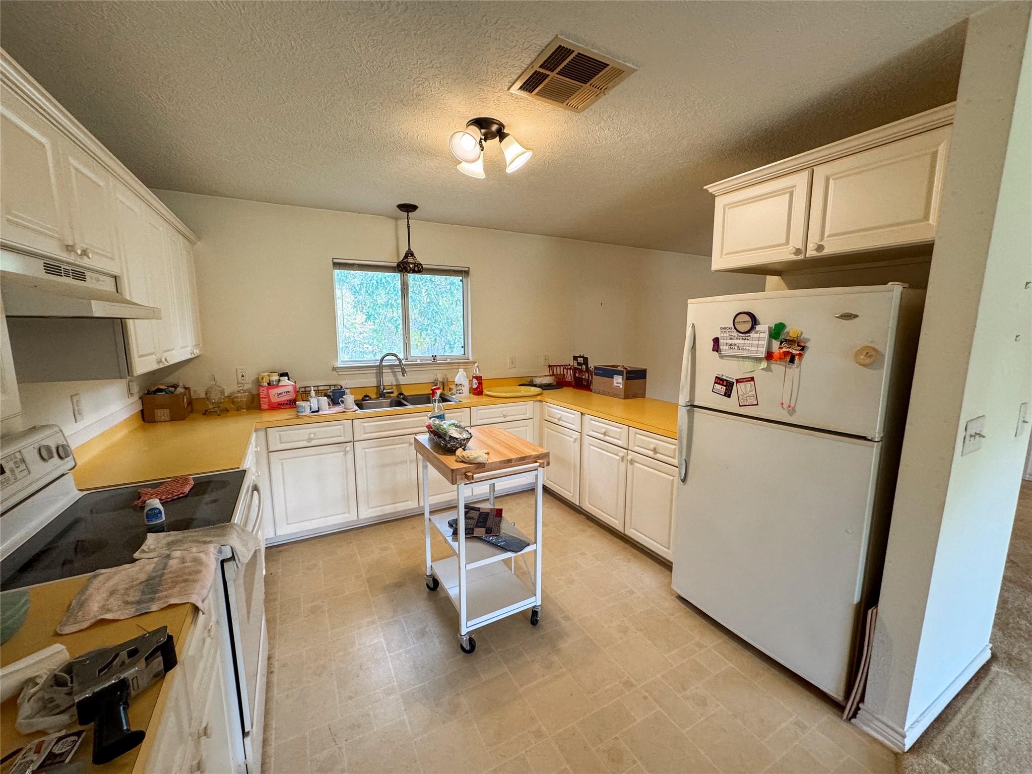 21 Anderson Ln Property Photo 6