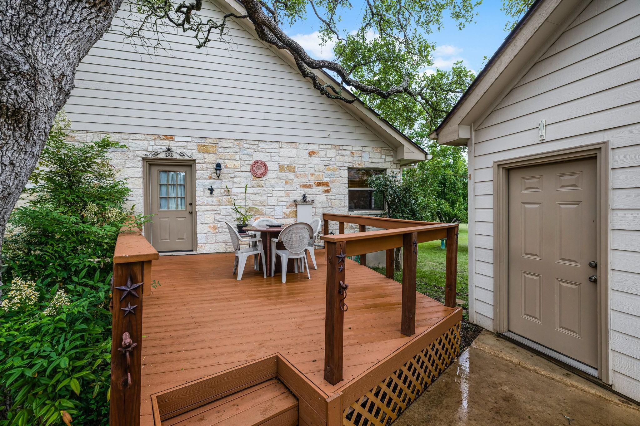 100 Blue Creek Dr Property Photo 12