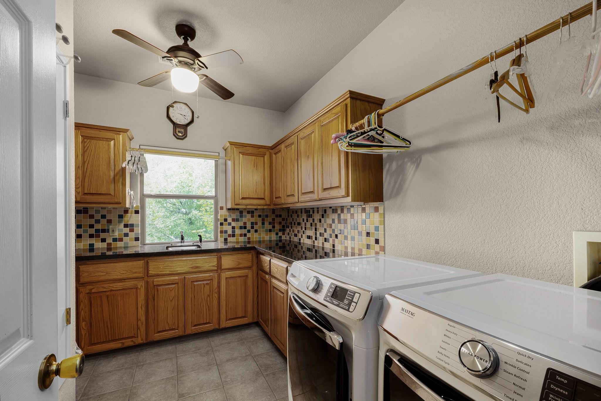 100 Blue Creek Dr Property Photo 35