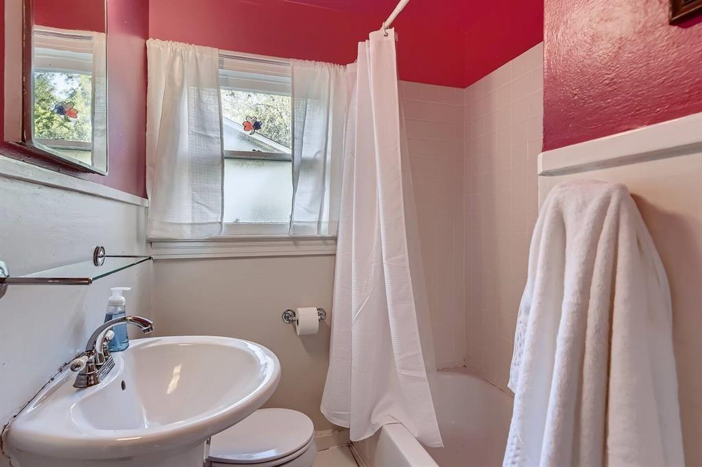 2704 Stacy Ln Property Photo 17