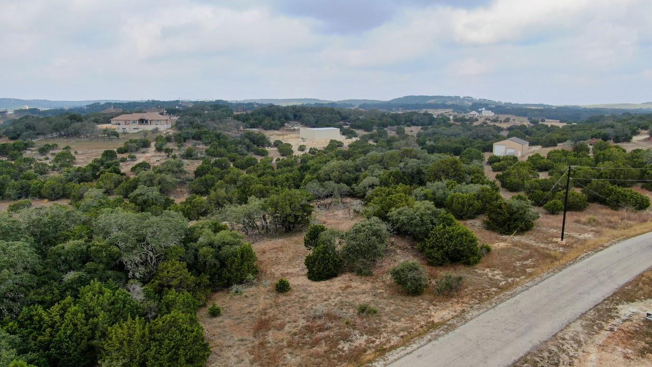 325 Ridge Pt Property Photo 2