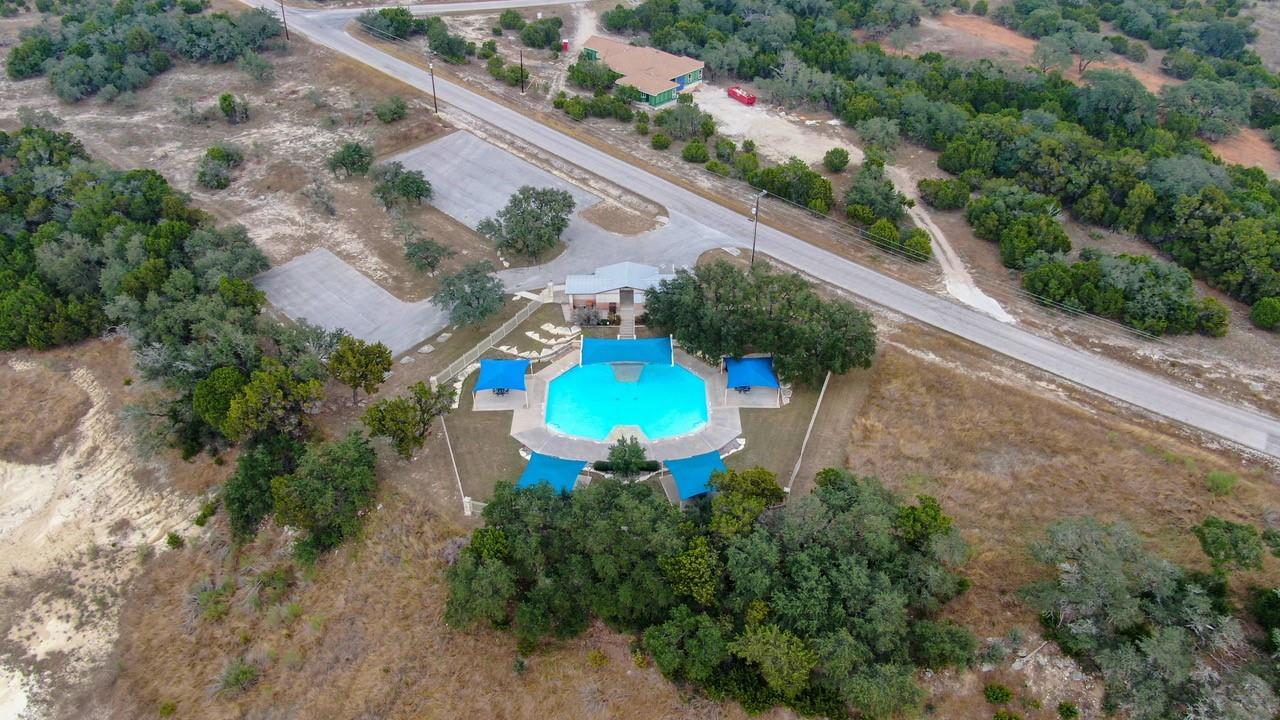 325 Ridge Pt Property Photo 10
