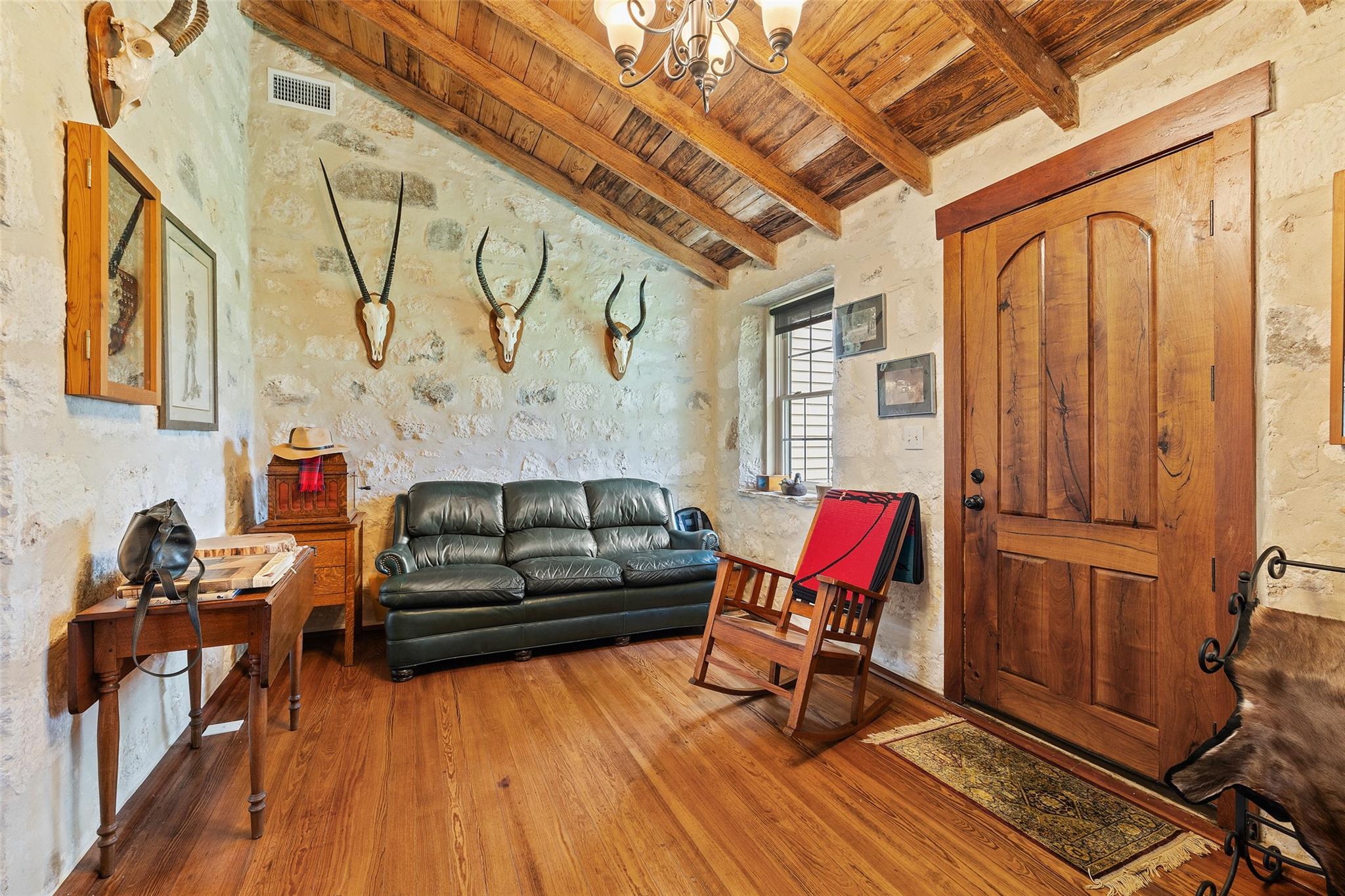 544 Alfred Henke Rd Property Photo 15